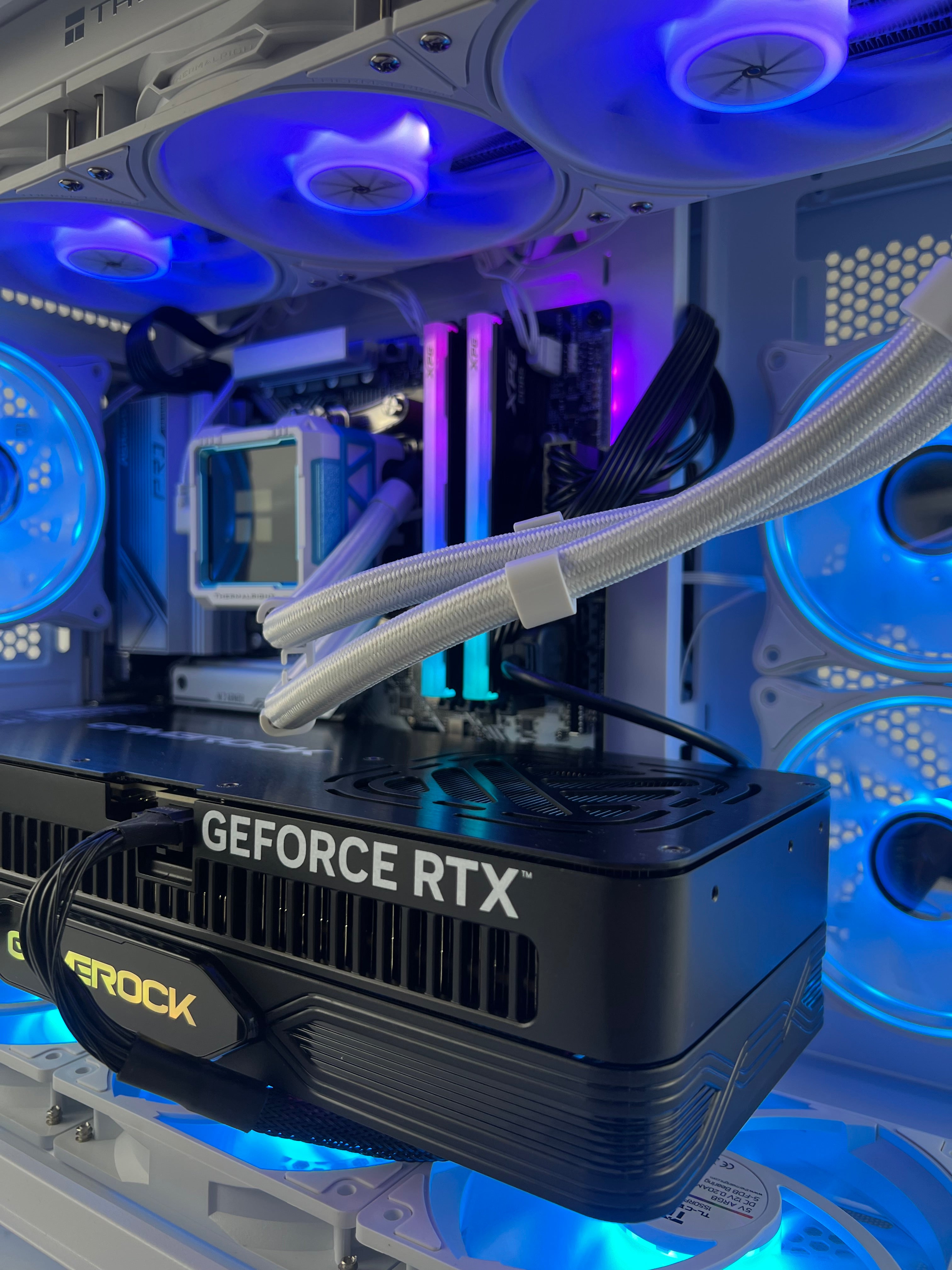 Gaming PC RTX 5090 Ryzen 7 9800X3D 32gb DDR5 1tb NVMe