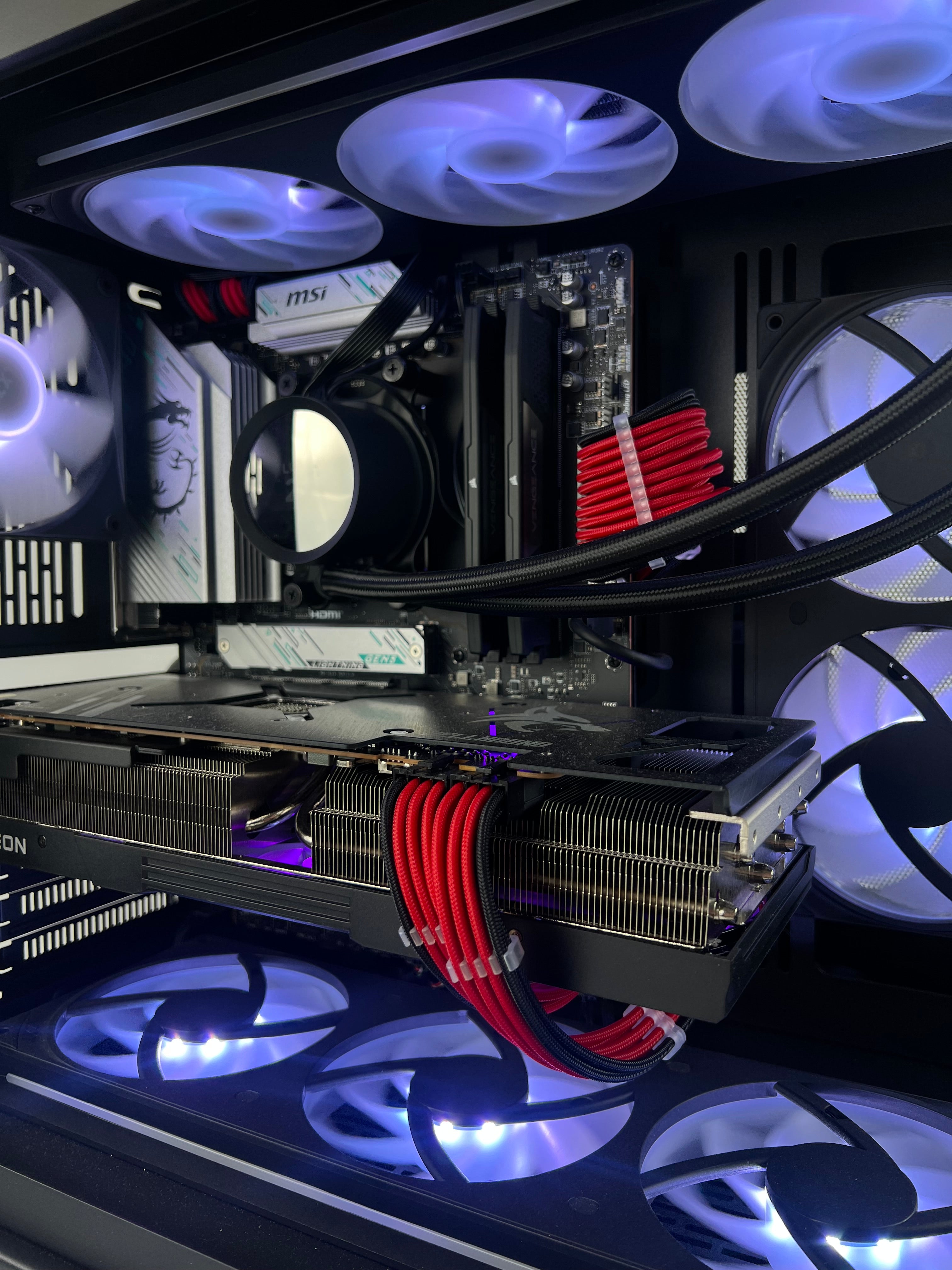 Gaming PC RX 7900XT Ryzen 9 7950x 32gb DDR5 4tb NVMe