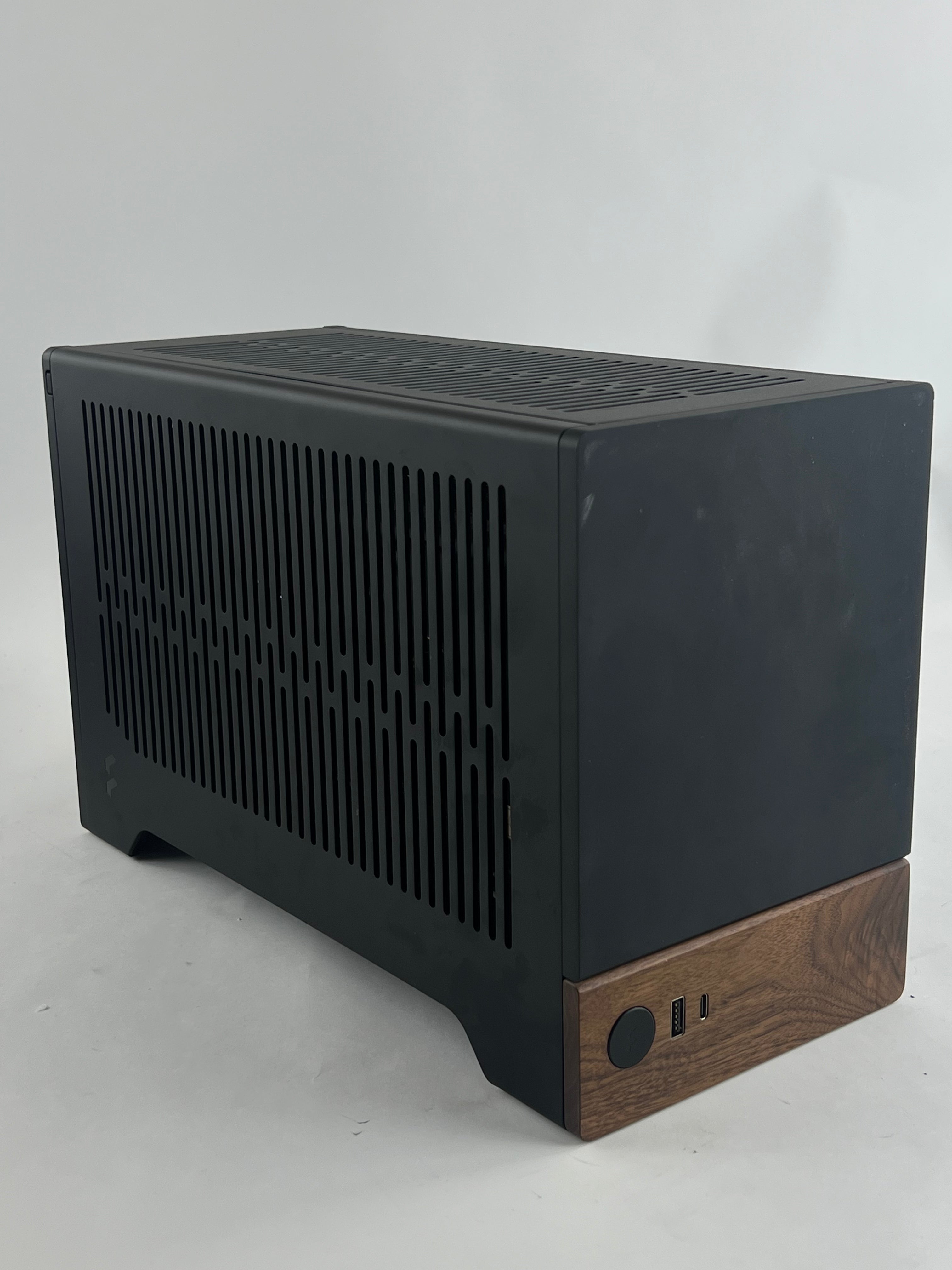 Gaming PC RTX 4080 Super Ryzen 7 7800X3D 32gb DDR5 3tb NVMe