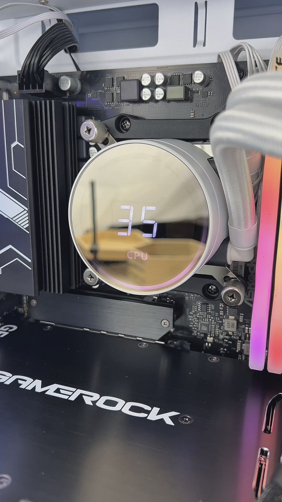 Gaming PC RTX 5080 Ryzen 9 9800X3D 32gb DDR5 1tb NVMe